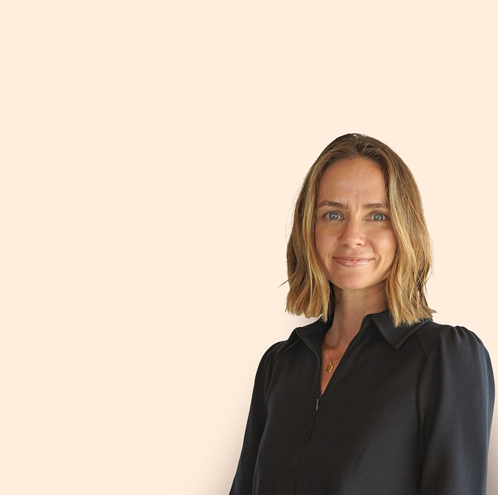 Hillary  Roberts